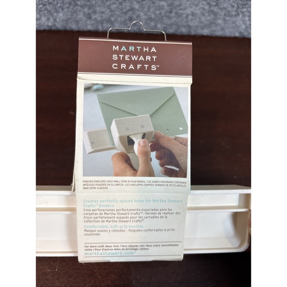 Martha Stewart Crafts Binder Hole Edge Border Craft Paper Punch Planner - Picture 3 of 4